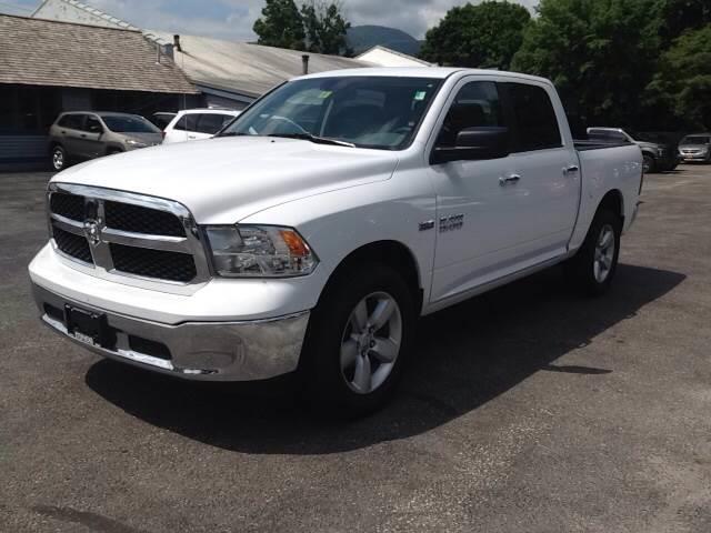2016 ram ram pickup 1500 slt 4x4 slt 4dr crew cab 5.5 ft. sb pickup for sale in bennington, vermont