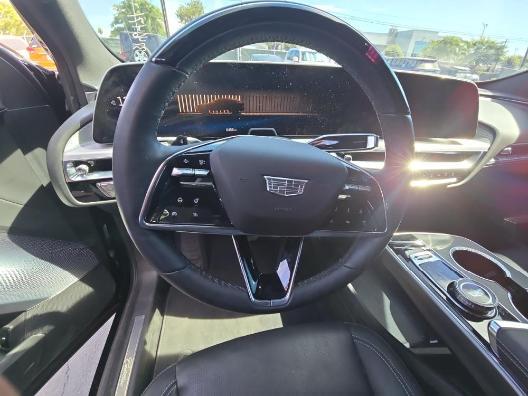 2024 cadillac lyriq luxury w/1sd
