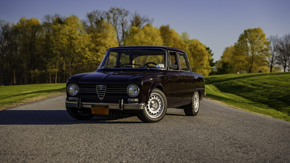 2.0-powered 1969 alfa romeo 1300ti giulia