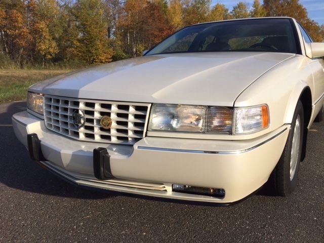 6000 1 owner miles !!!! never outside overnight ! beauitiful & like new