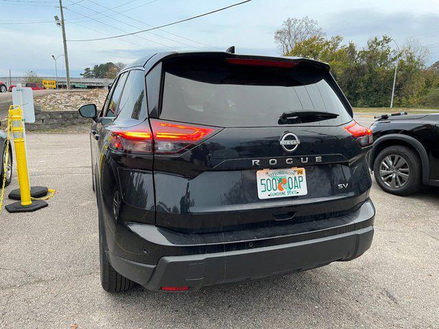 2024 nissan rogue sv