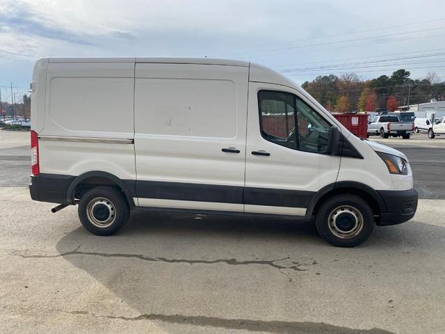 2023 ford transit-250 base