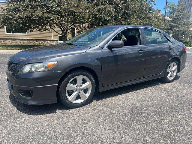 2011 toyota camry se