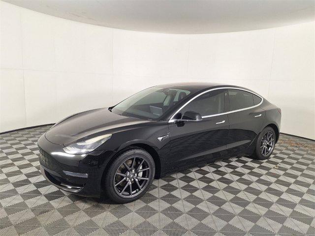 2019 tesla model 3 mid range