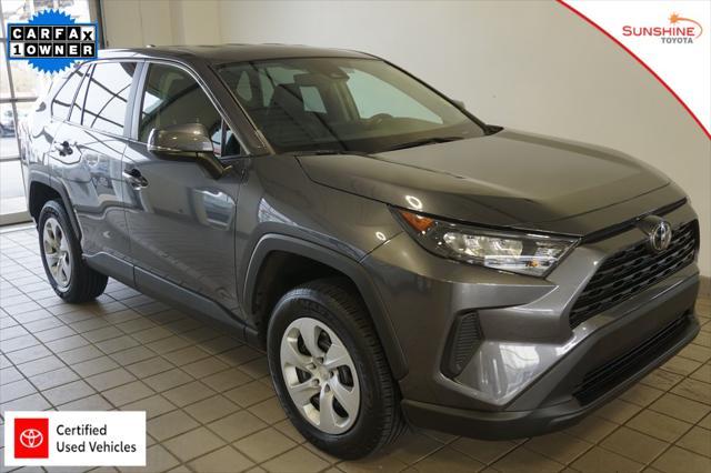 2022 toyota rav4 le