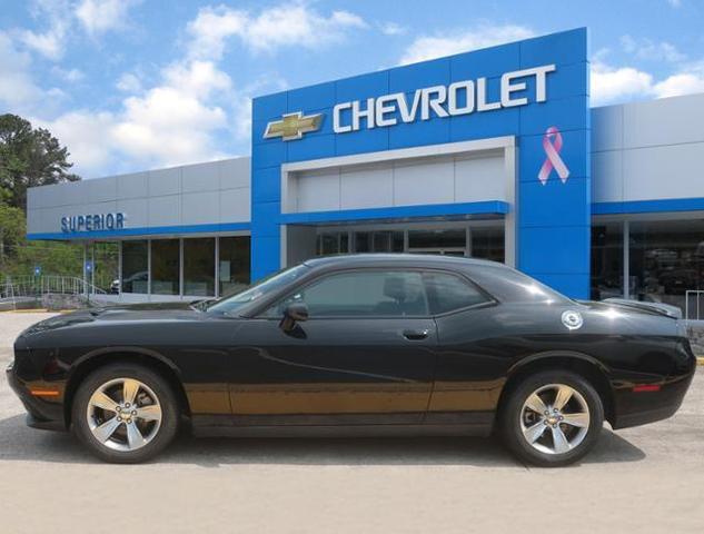2021 dodge challenger sxt
