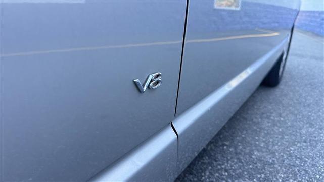 2004 ford thunderbird deluxe/premium