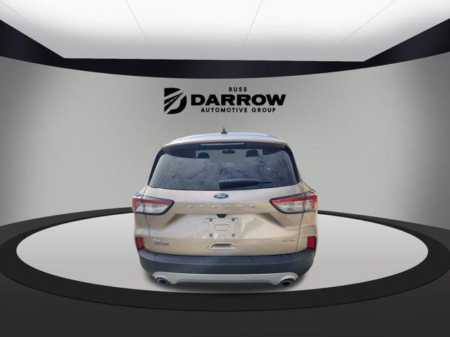 2021 ford escape se