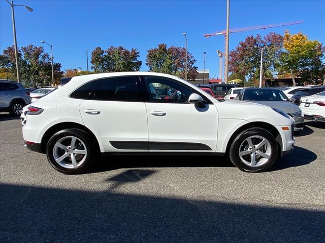 2021 porsche macan base