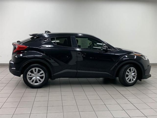 2019 toyota c-hr le