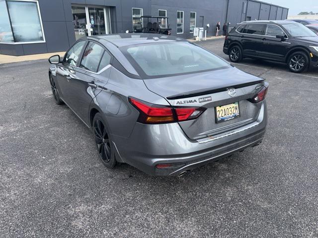 2022 nissan altima sr fwd
