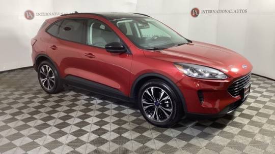2022 ford escape hybrid se