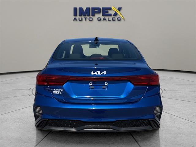 2023 kia forte lxs