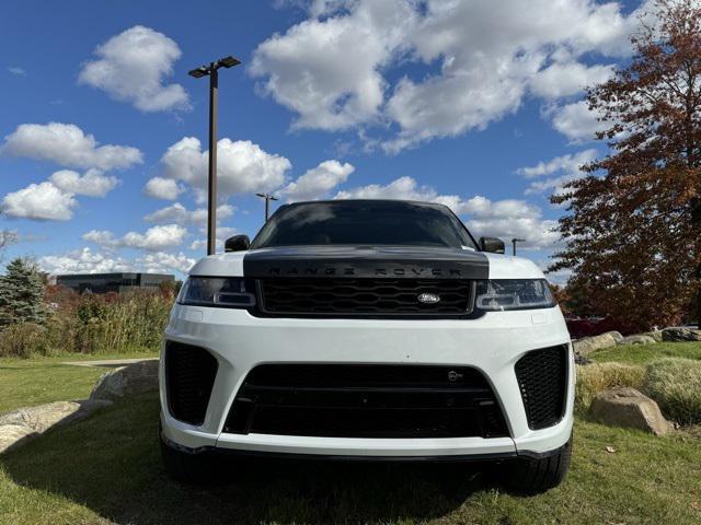 2022 land rover range rover sport svr