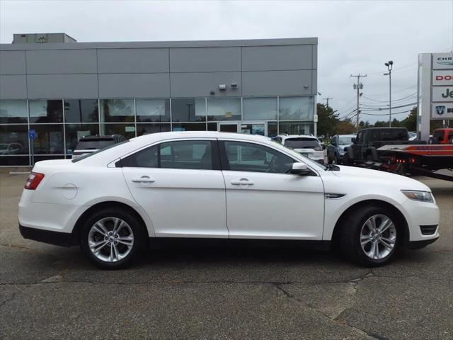 2018 ford taurus sel