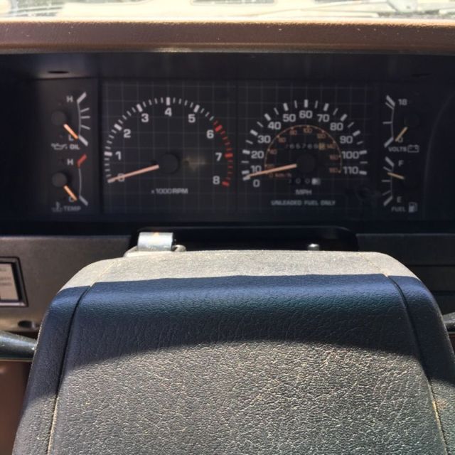 94 acura integra ls hatchback 5 speed manual very nice looking inside & out
