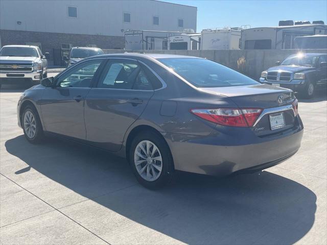 2015 toyota camry le