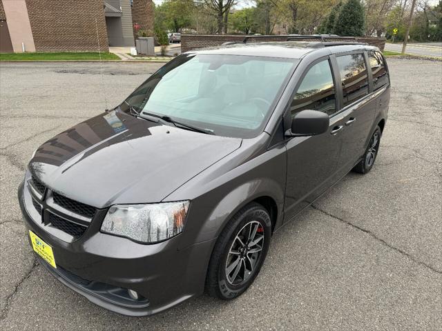 2018 dodge grand caravan gt