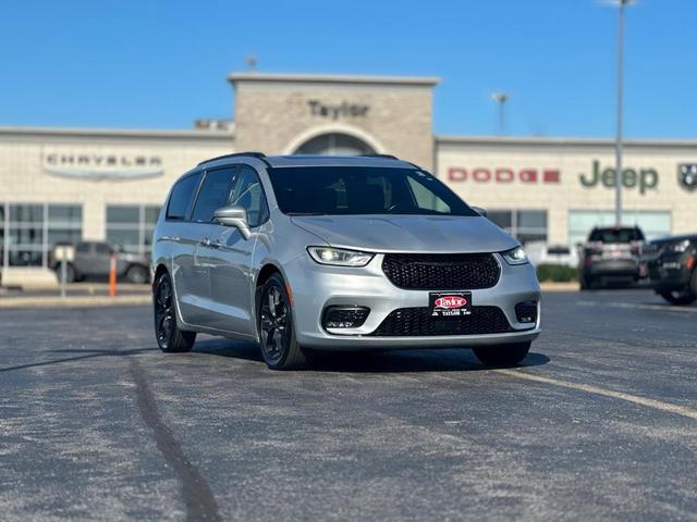 2022 chrysler pacifica limited