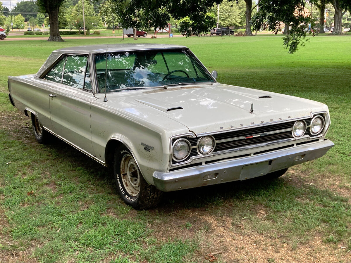 67 gtx bucket seats, white interior with black carpeting