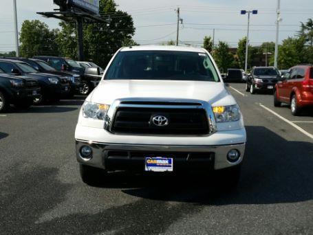2013 toyota tundra grade 4x4 grade 4dr double cab pickup sb (4.6l v8 for sale in newark, delaware