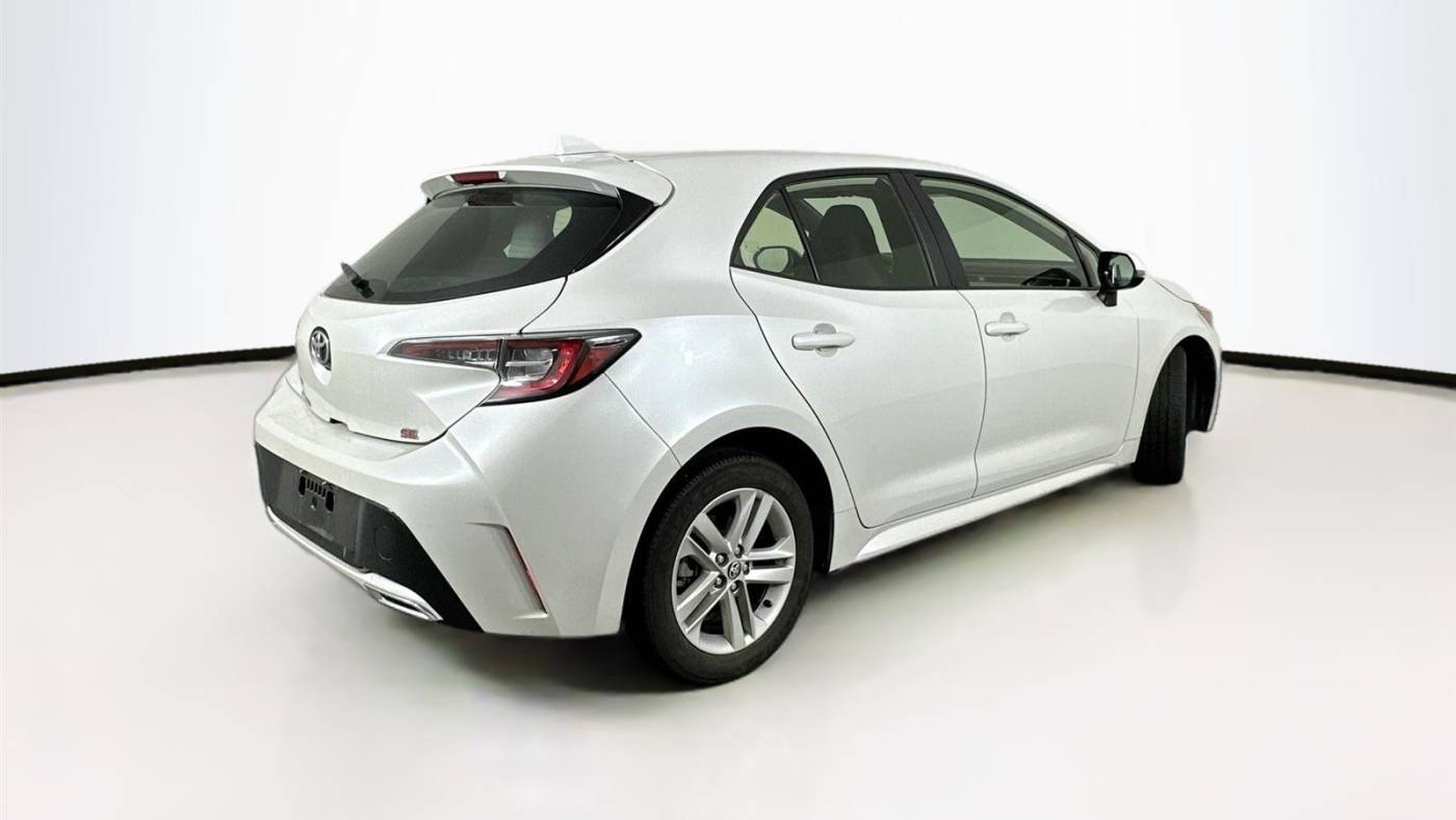2021 toyota corolla hatchback se