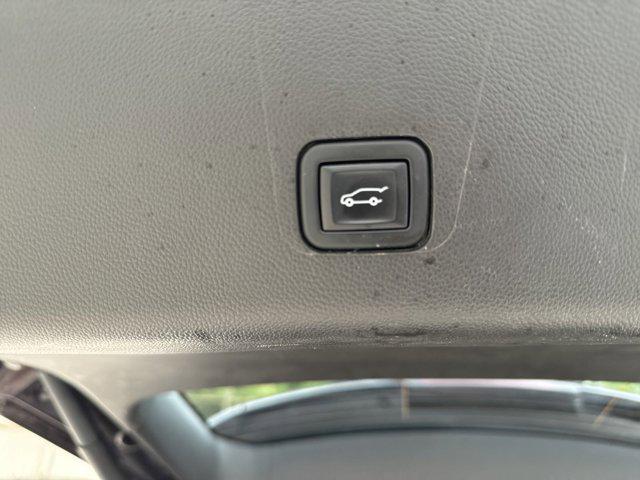 2023 chevrolet traverse awd lt leather