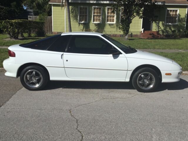 1993 automatic 2 door coupe geo storm japanese built import by isuzu 1.6 liter