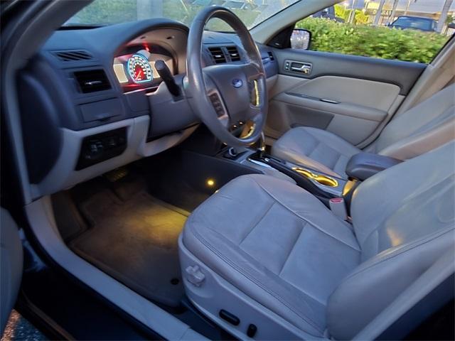 2010 ford fusion hybrid base
