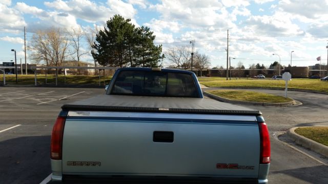 gmc sierra 2500 extended cab 350 engine only 111,000 miles