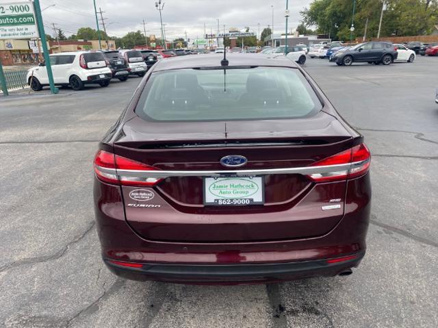 2018 ford fusion se