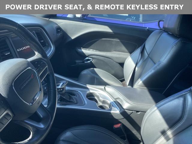 2020 dodge challenger sxt