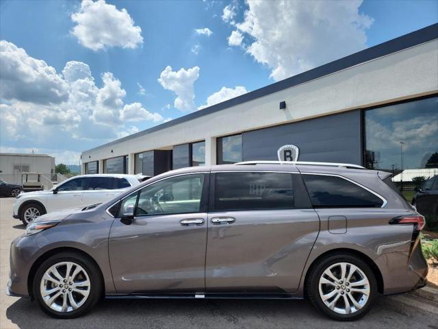 2022 toyota sienna platinum 7 passenger