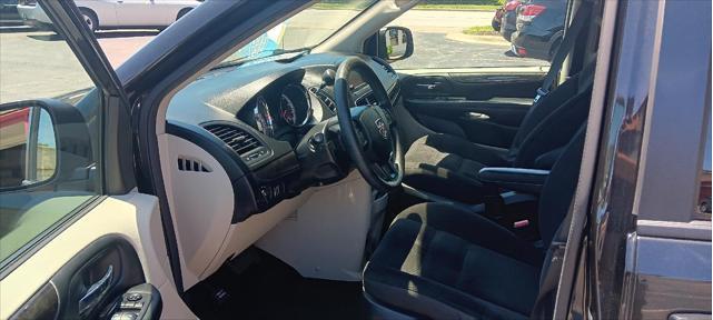 2018 dodge grand caravan se