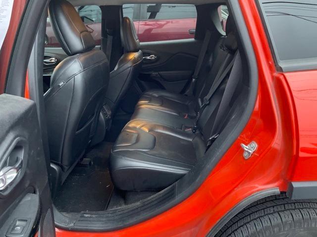 2021 jeep cherokee latitude plus