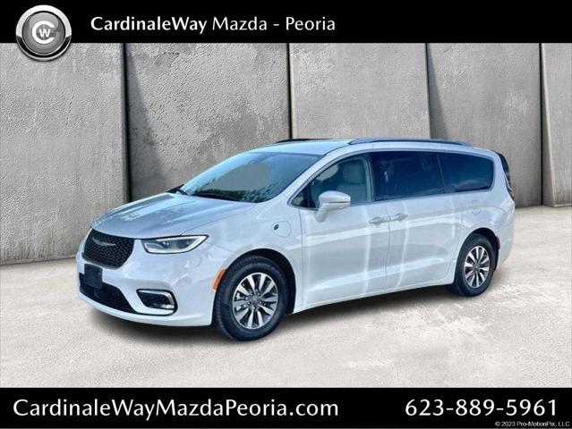 2021 chrysler pacifica hybrid touring l