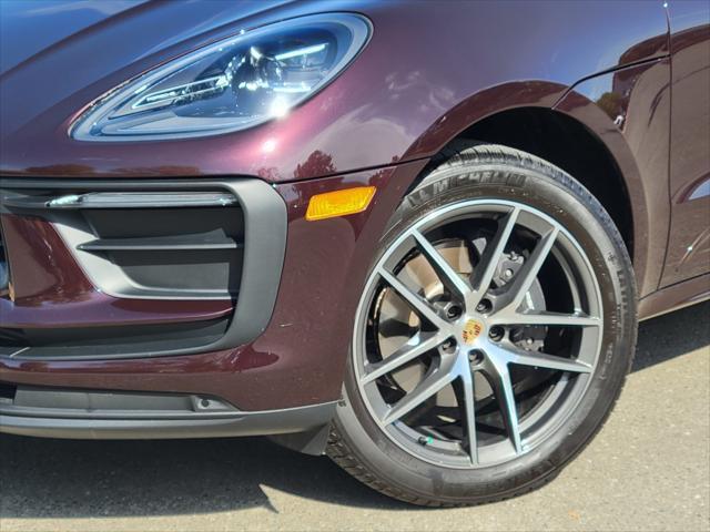 2024 porsche macan base
