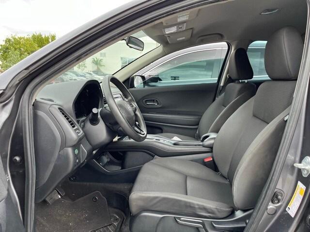 2022 honda hr-v lx