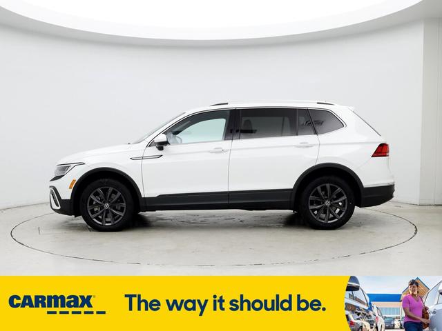 2022 volkswagen tiguan se