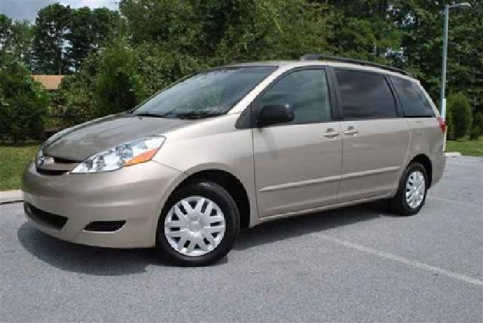used 2007 toyota sienna le van, 95,437 miles in downingtown, pa