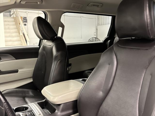2022 kia carnival lxs