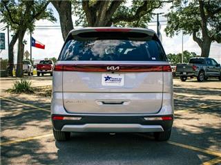 2022 Kia Carnival lx