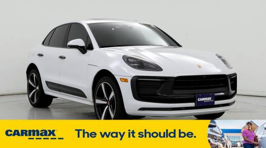 2022 Porsche Macan