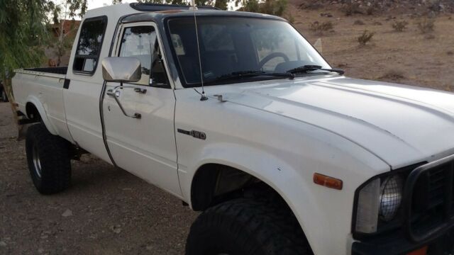 1981 toyota 4x4 custom cab truck with chevy 4.3l v6 engine