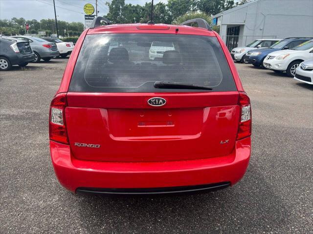 2009 kia rondo lx