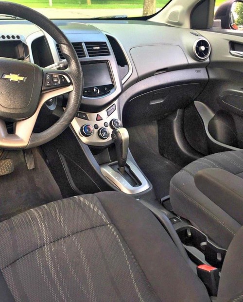 2013 chevrolet sonic for sale in illinois by owner
