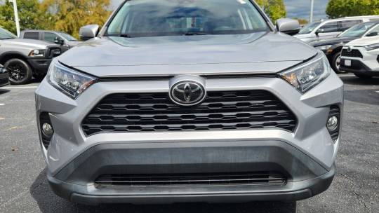 2021 Toyota RAV4 xle package
