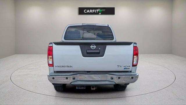 2018 nissan frontier sv