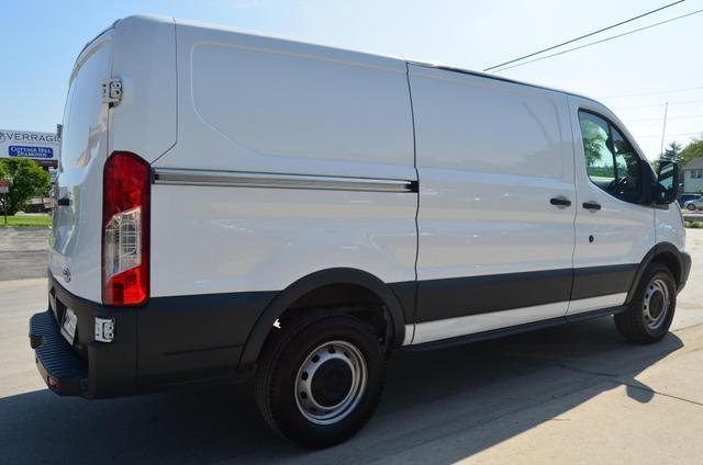 2018 ford transit-250 base