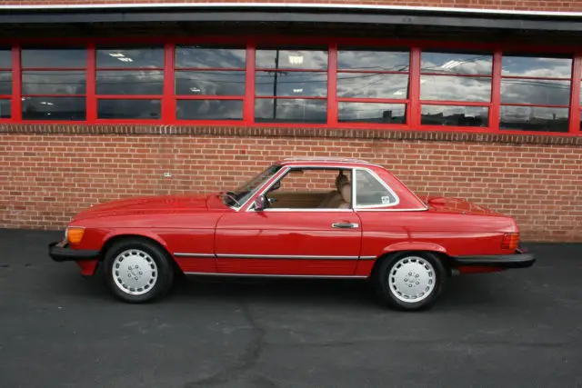 560sl 1 family owned until dec 2015. 43k original miles collector quality